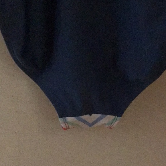 Art Class one-piece bathing suit. - Picture 5 of 5